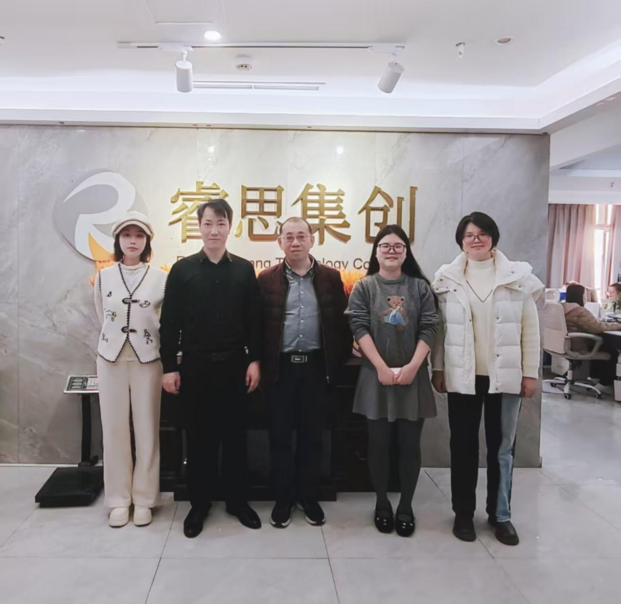 4060bf98b09d8fcce322955e62b16332 4060bf98b09d8fcce322955e62b16332